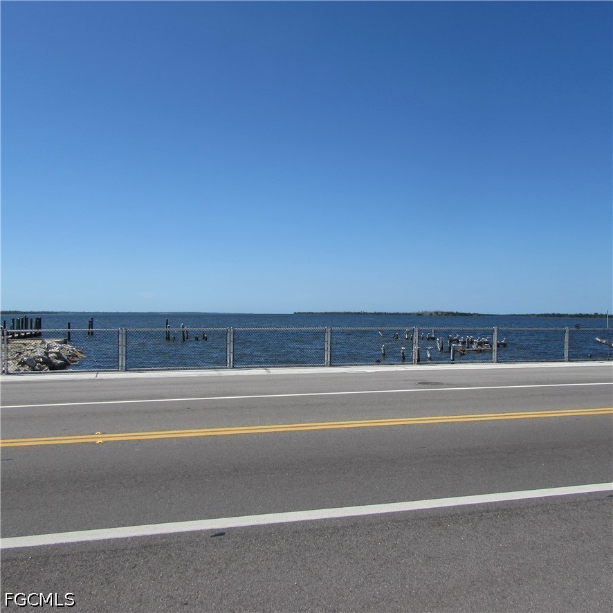 4262  Pine Island Road