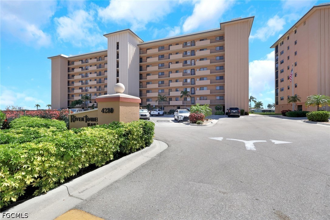 4280 SE 20th Place, Apt 402