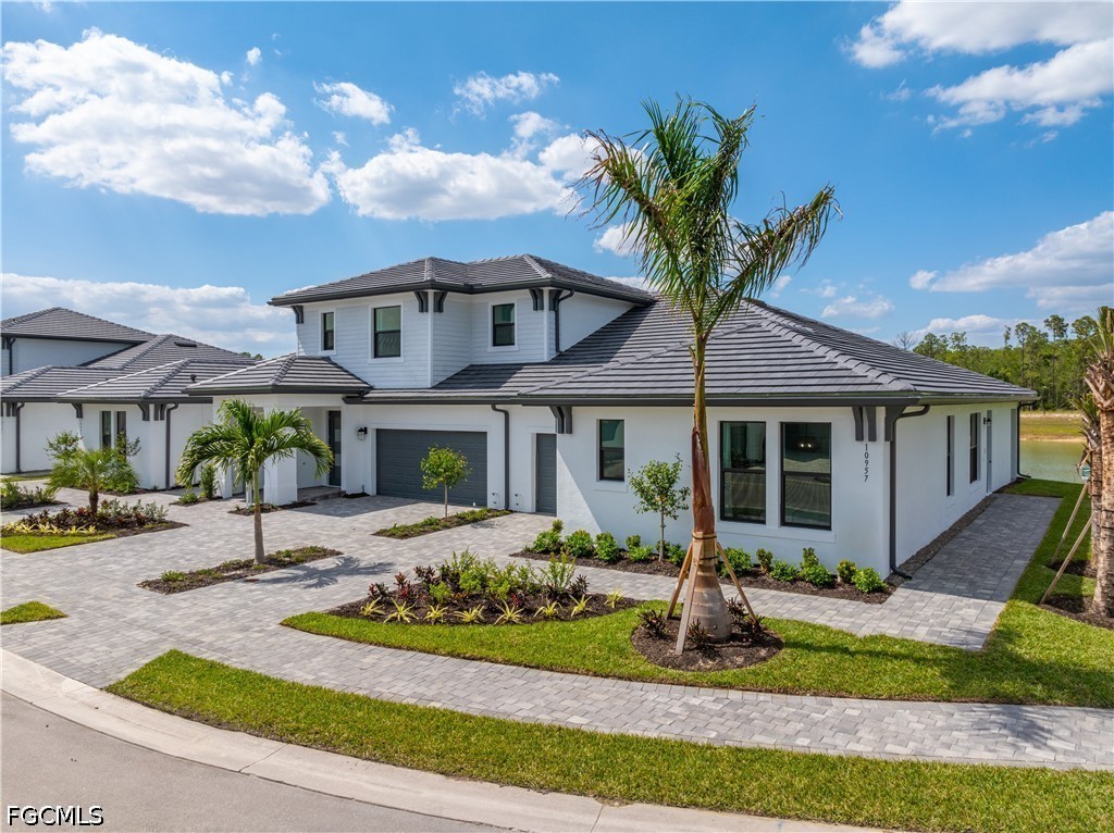 13104 Georges Cay Place
