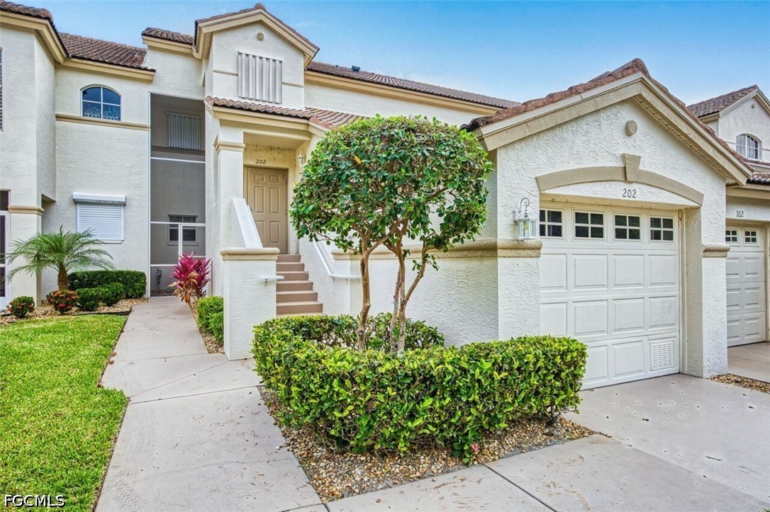 9270  Bayberry Bend, Apt 202