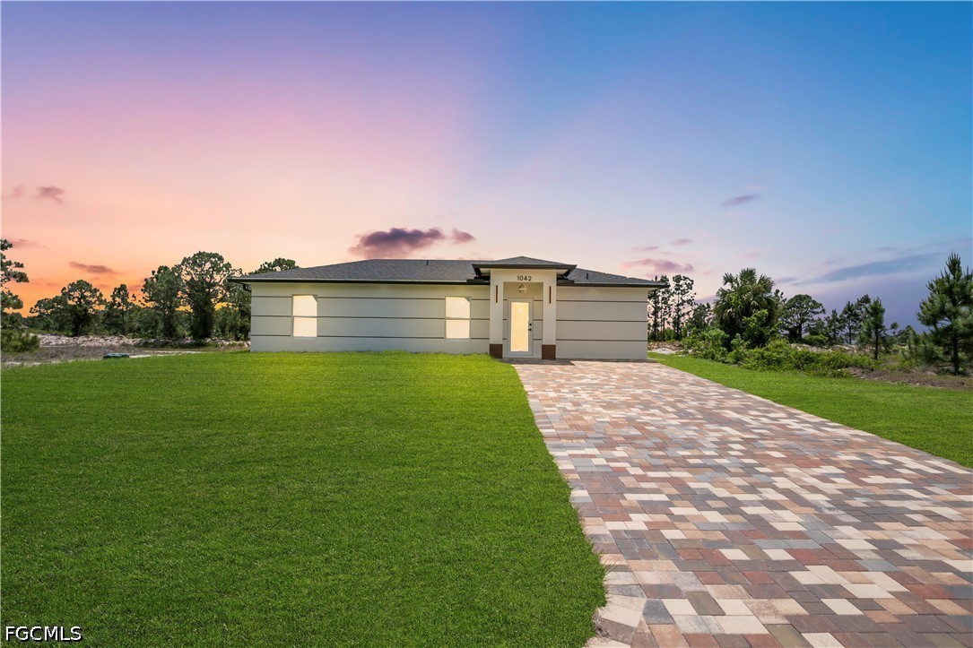 1042  Darlington Street