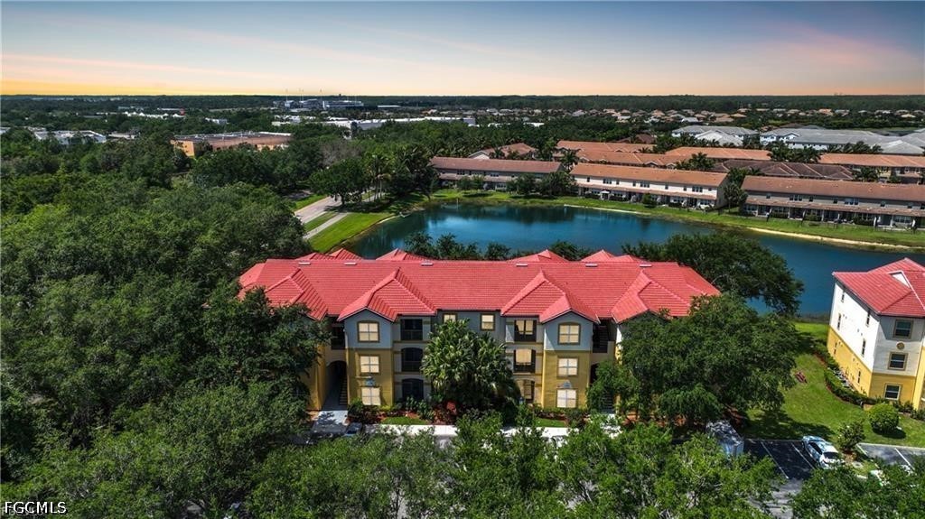 11510  Villa Grand, Apt 421