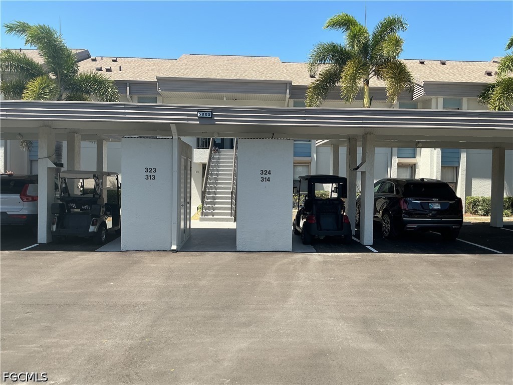 5805  Trailwinds Drive, Apt 314