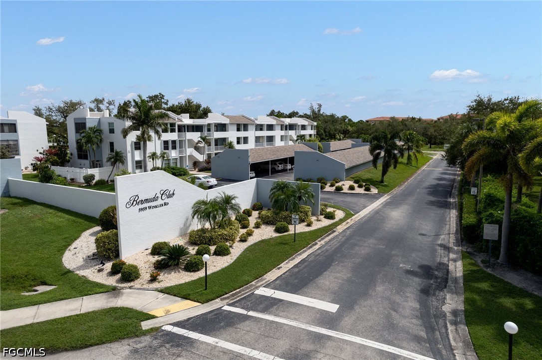 5959  Winkler Road, Apt 103