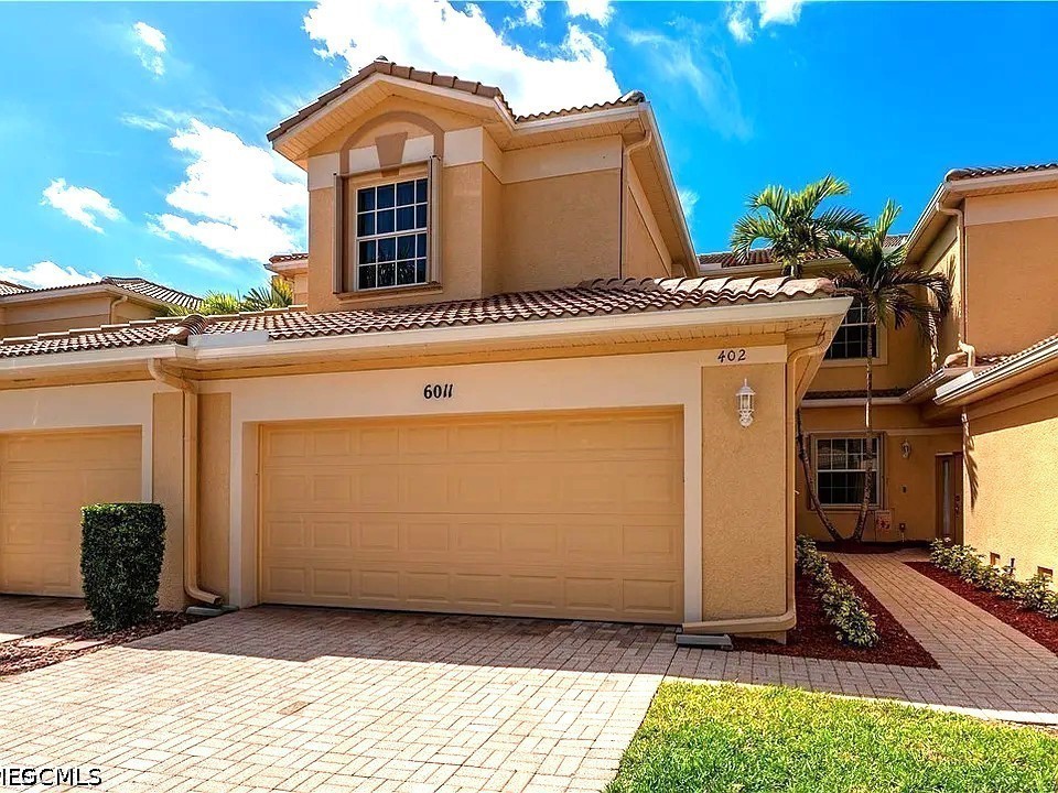 6011  Jonathans Bay Circle, Apt 402