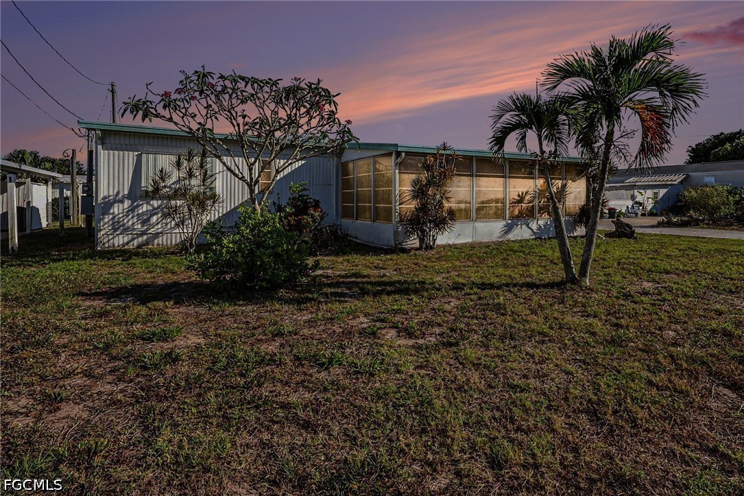4811 Flamingo Drive