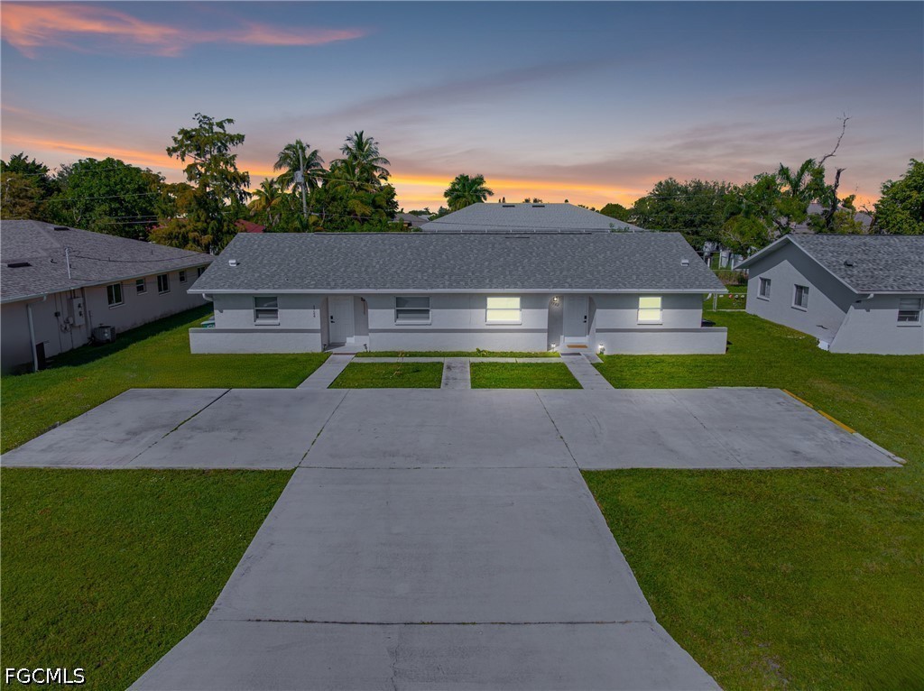 1722 SW Santa Barbara Place
