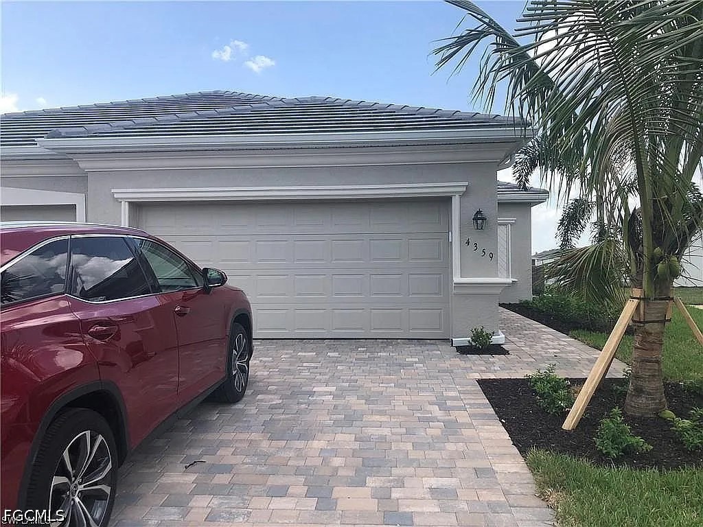 4359  Lemongrass Drive