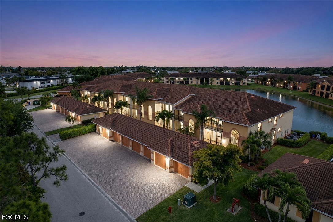 13710  Julias Way, Apt 915