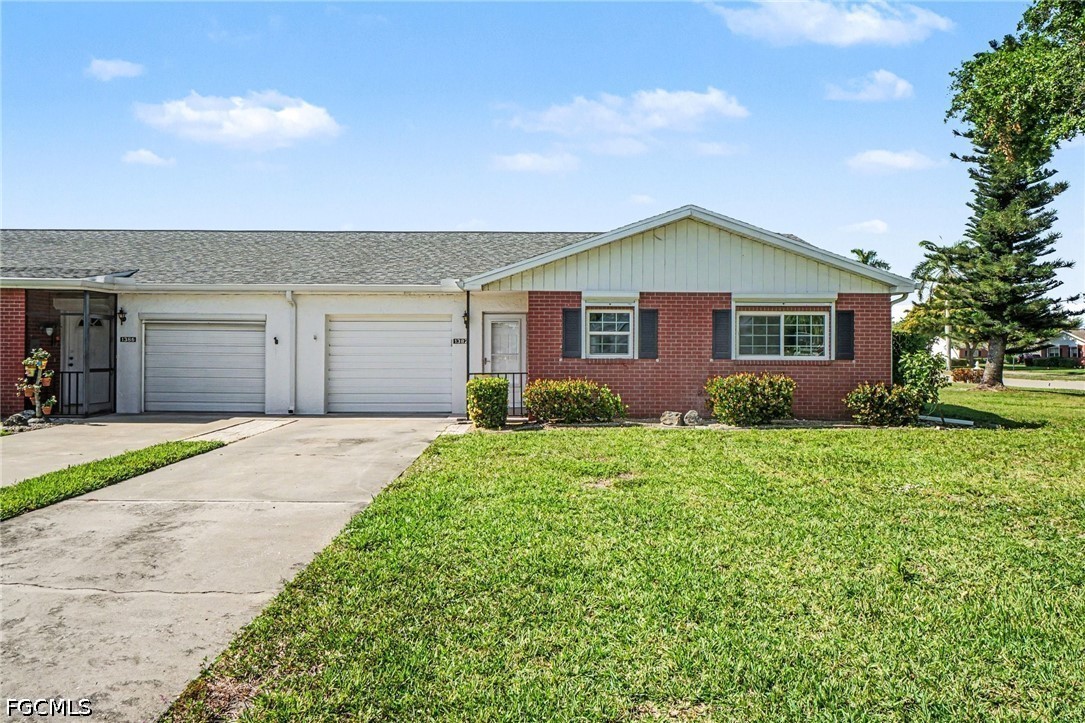 1382  Myerlee Country Club Boulevard