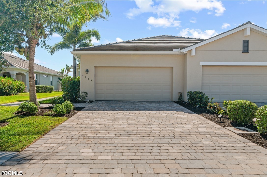 4287  Lemongrass Drive