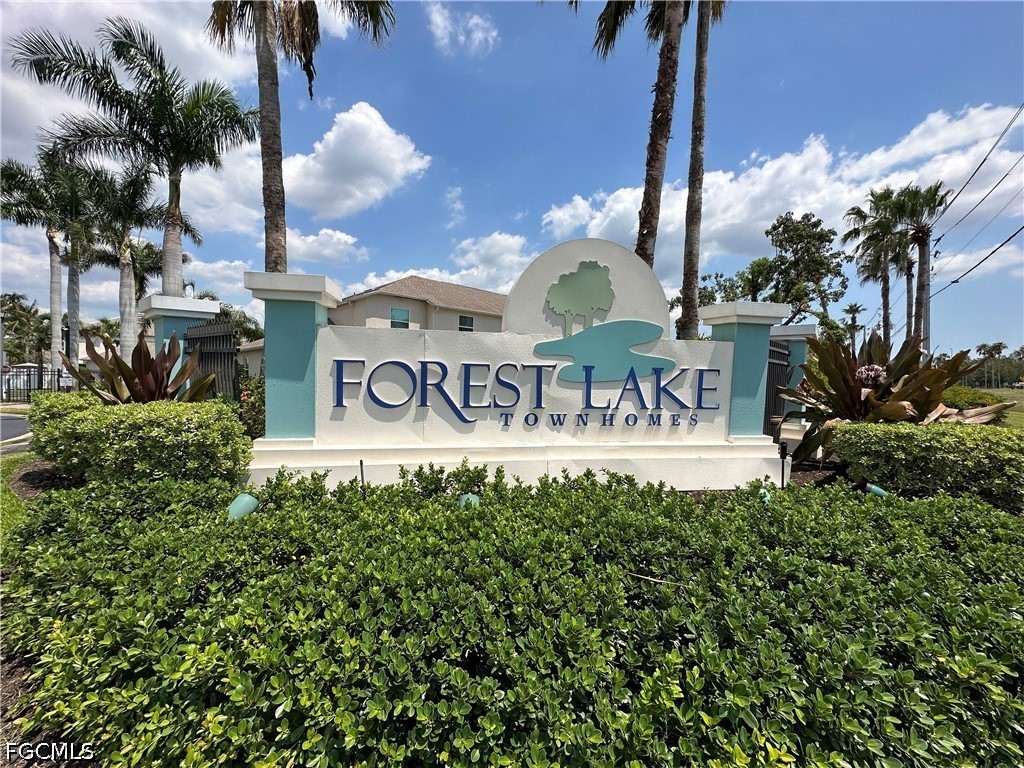 3627 Pine Oak Circle, Apt 102