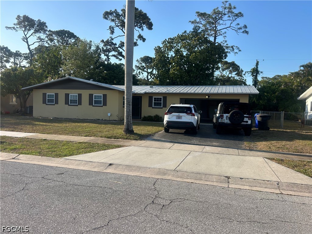 5  Broadway Circle
