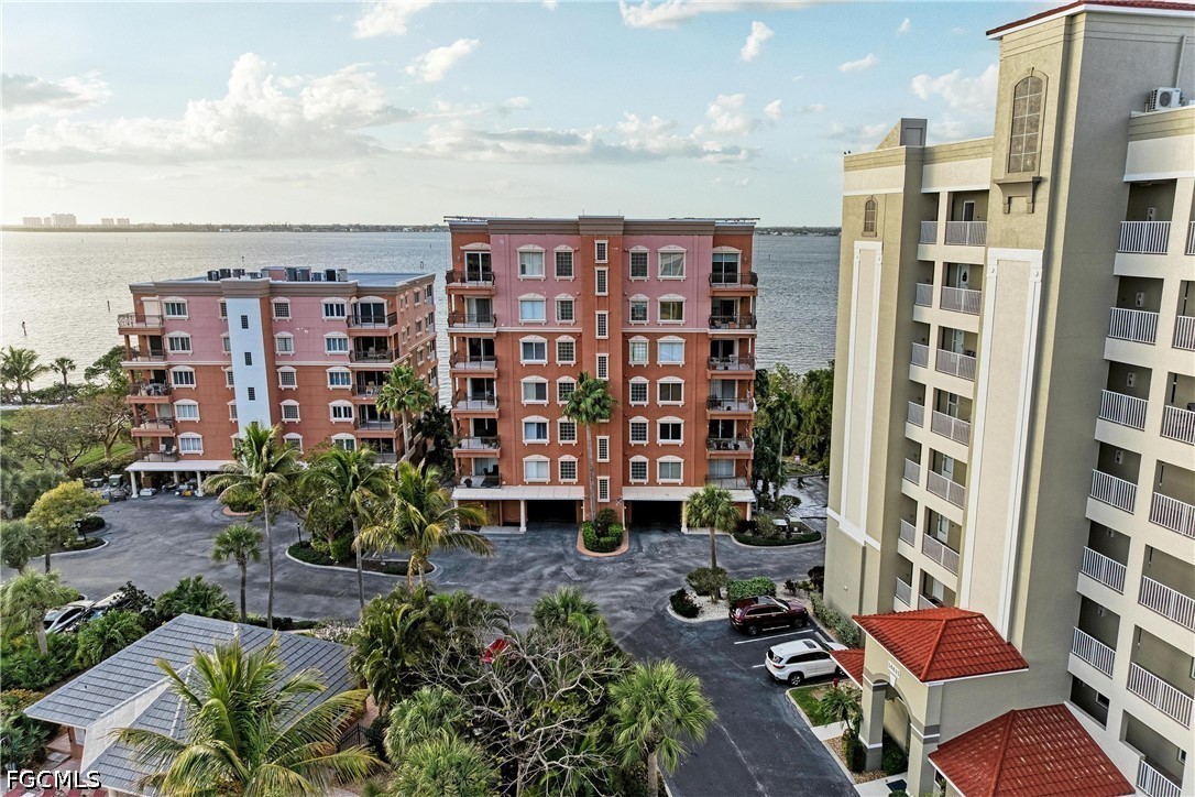 14813 Laguna Drive, Apt 401