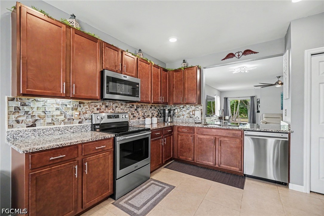 2132  Pigeon Plum Way