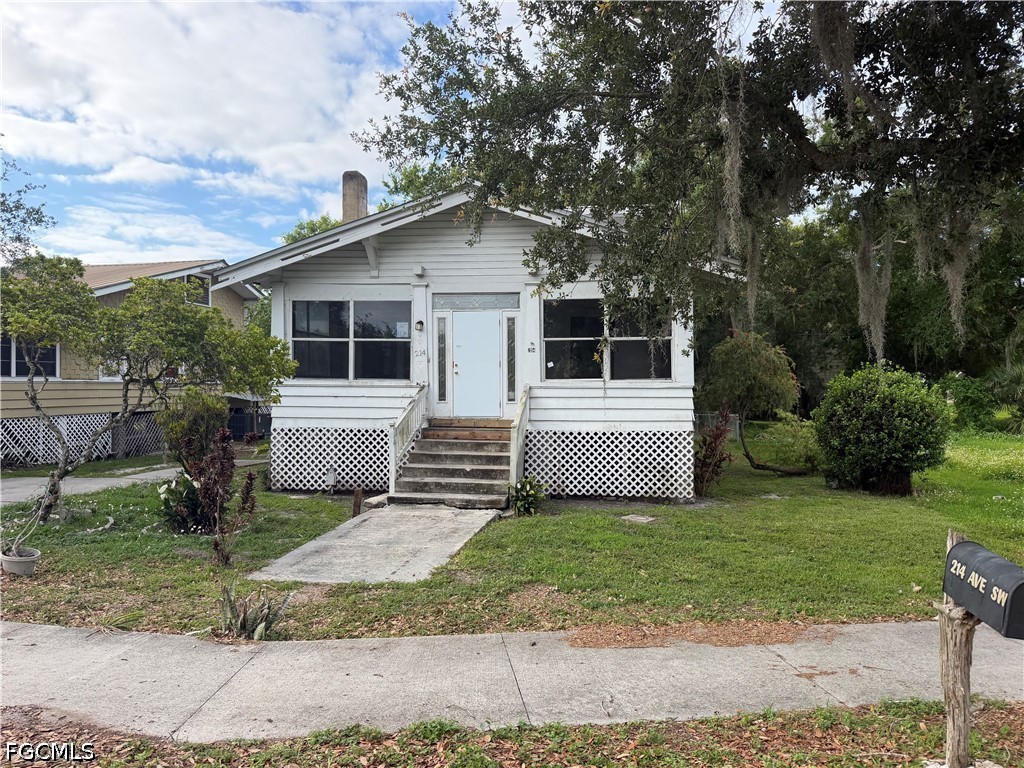 214  Avenue K