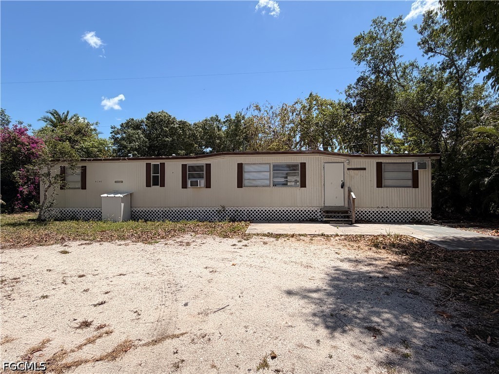 8205 Suncoast Drive