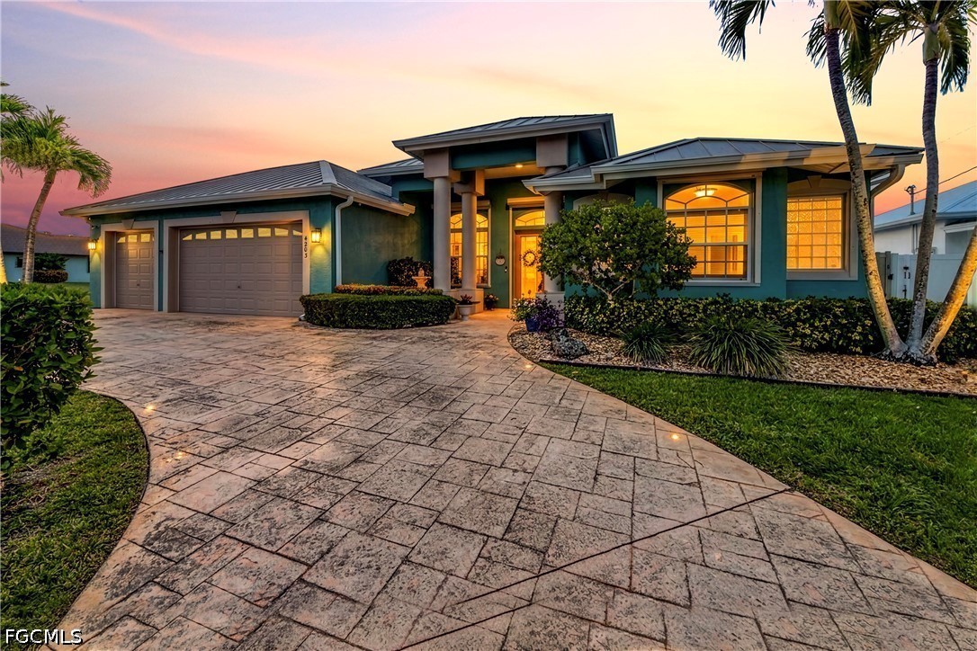 4203 Pelican Boulevard