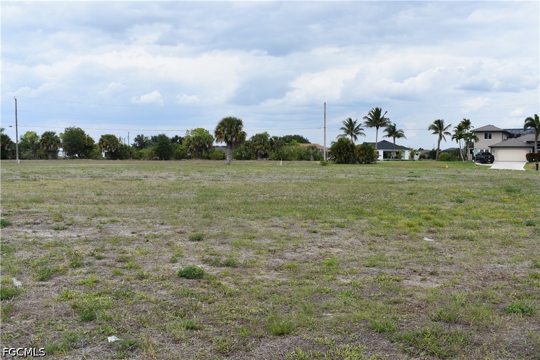 1305 Tropicana Parkway