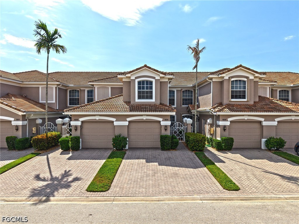 10015  Sky View Way, Apt 1605
