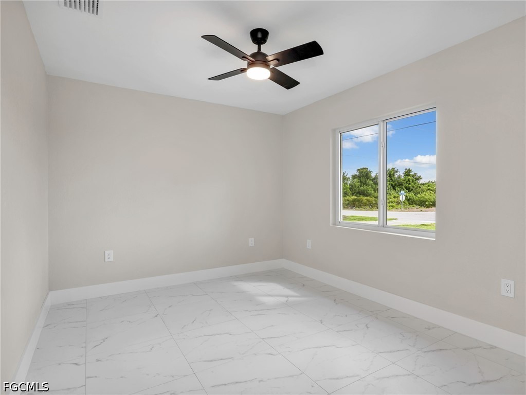 362/364  Petite Avenue