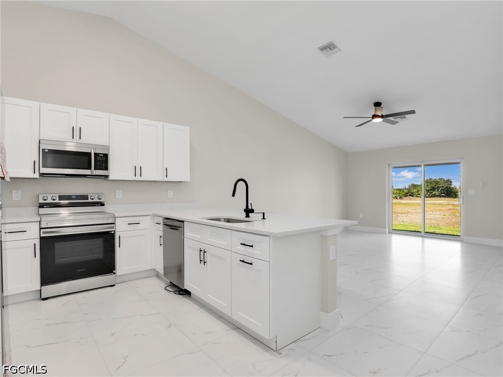 362/364  Petite Avenue