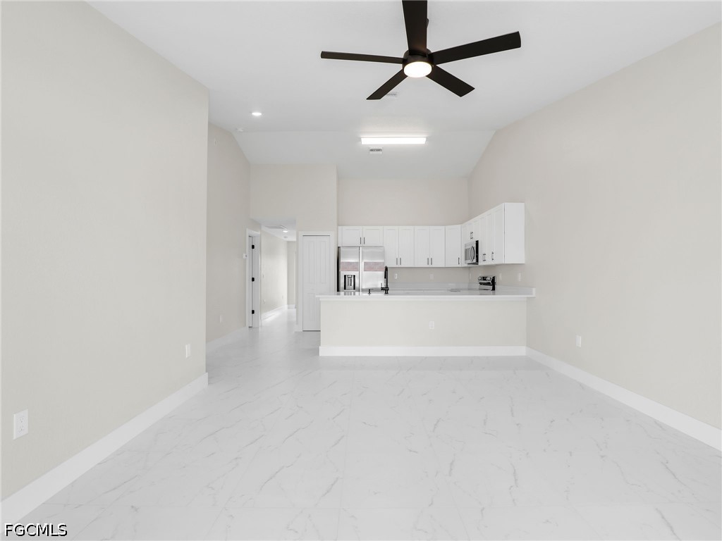 362/364  Petite Avenue