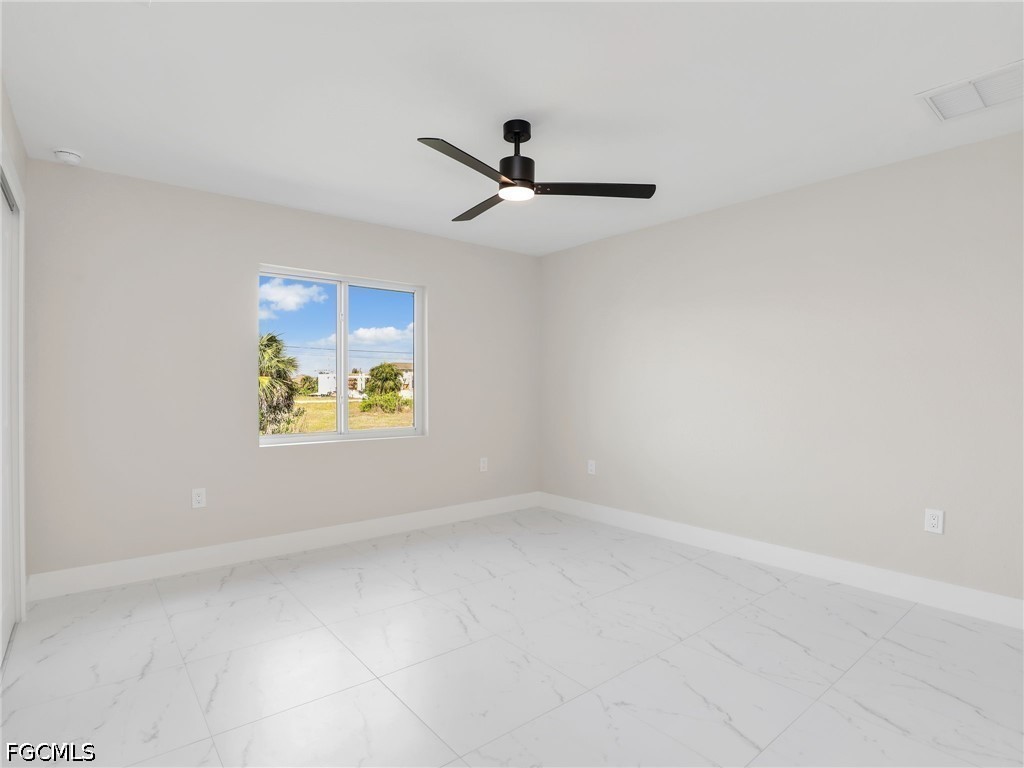 362/364  Petite Avenue