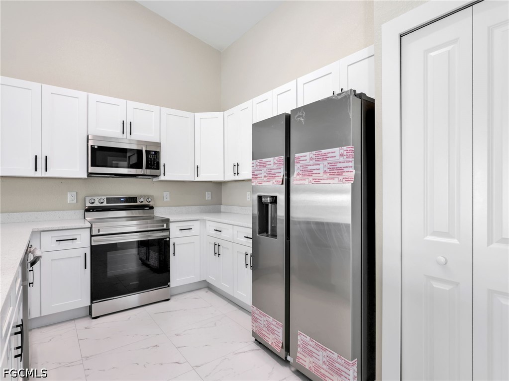 362/364  Petite Avenue