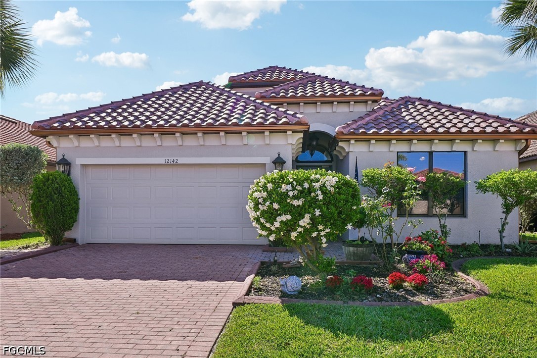 12142  Country Day Circle