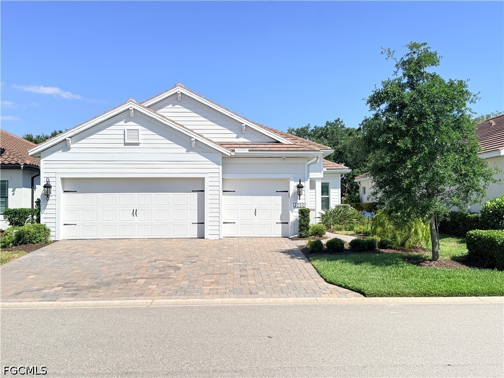 3050 Heritage Pines Drive