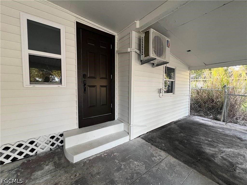 1270  Allen Street, Apt B