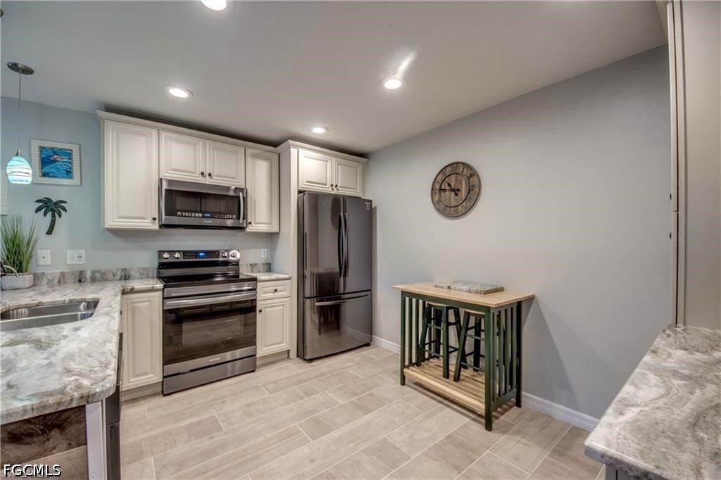 6337  Royal Woods Drive