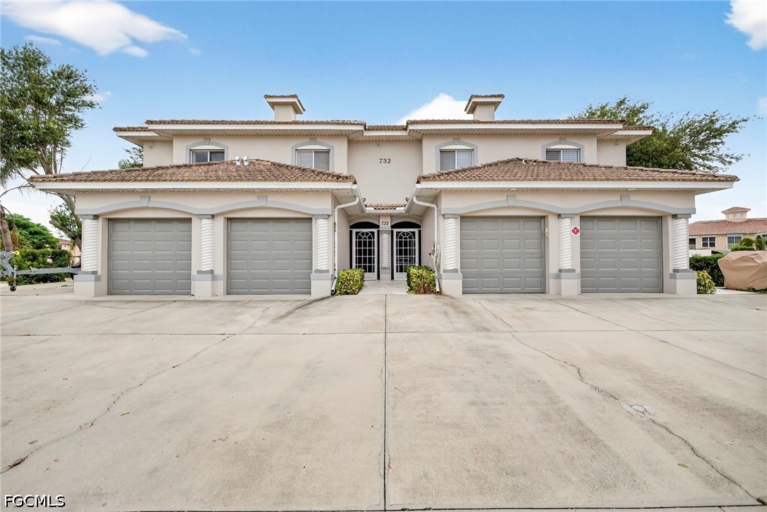 732 Victoria Drive, Apt 4