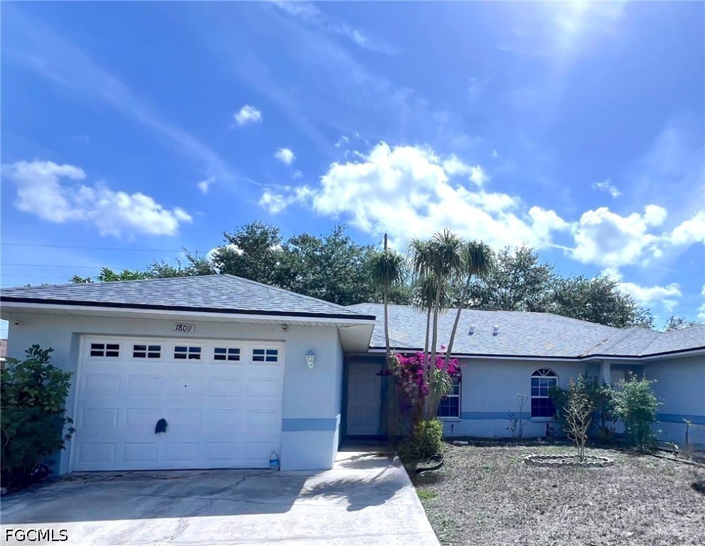1809 SW Santa Barbara Place