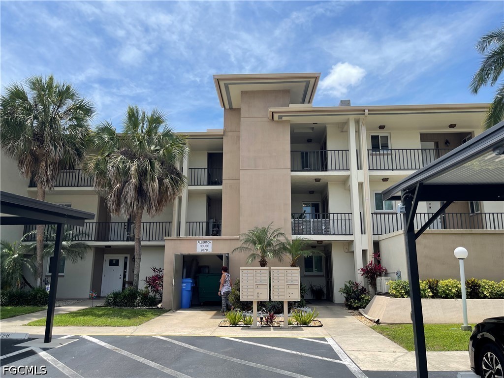 2079 Barkeley Lane, Apt 19