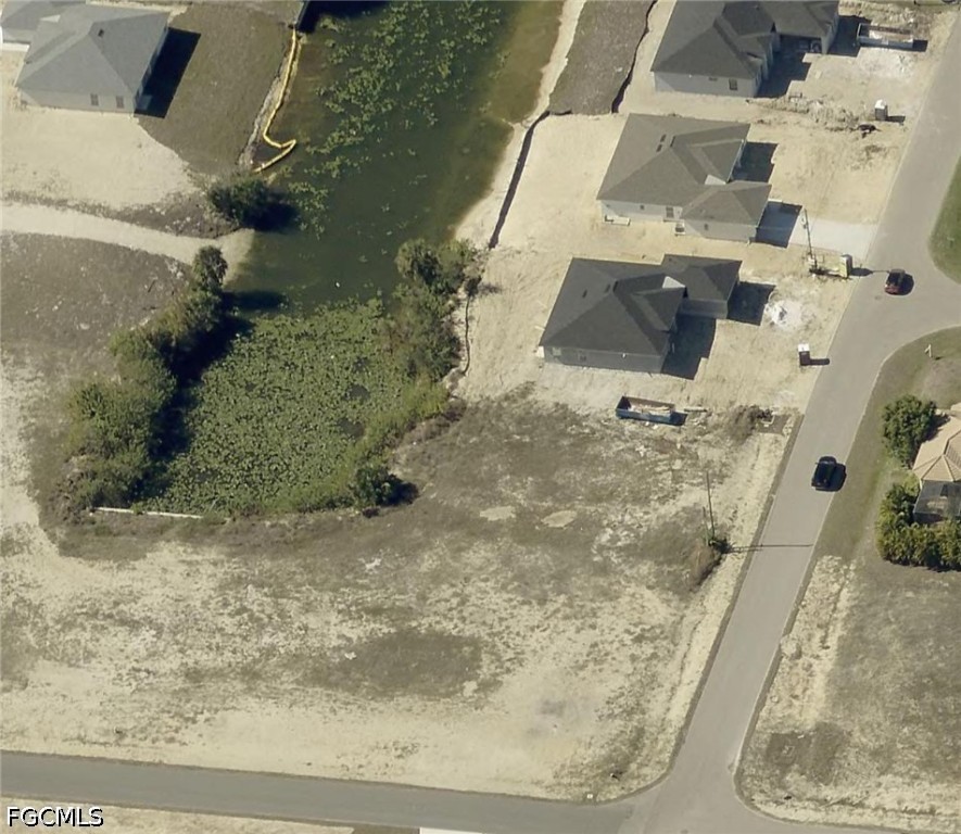 1928 NE 15th Place