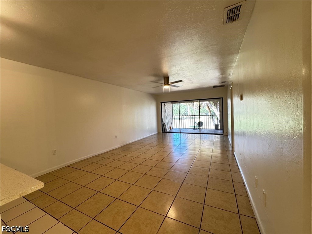 2201 E 5th Street, Apt 23