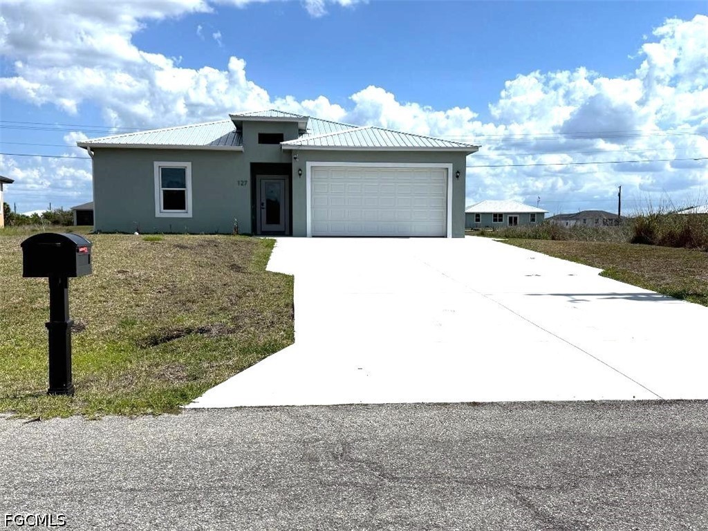 127 Carousel Avenue