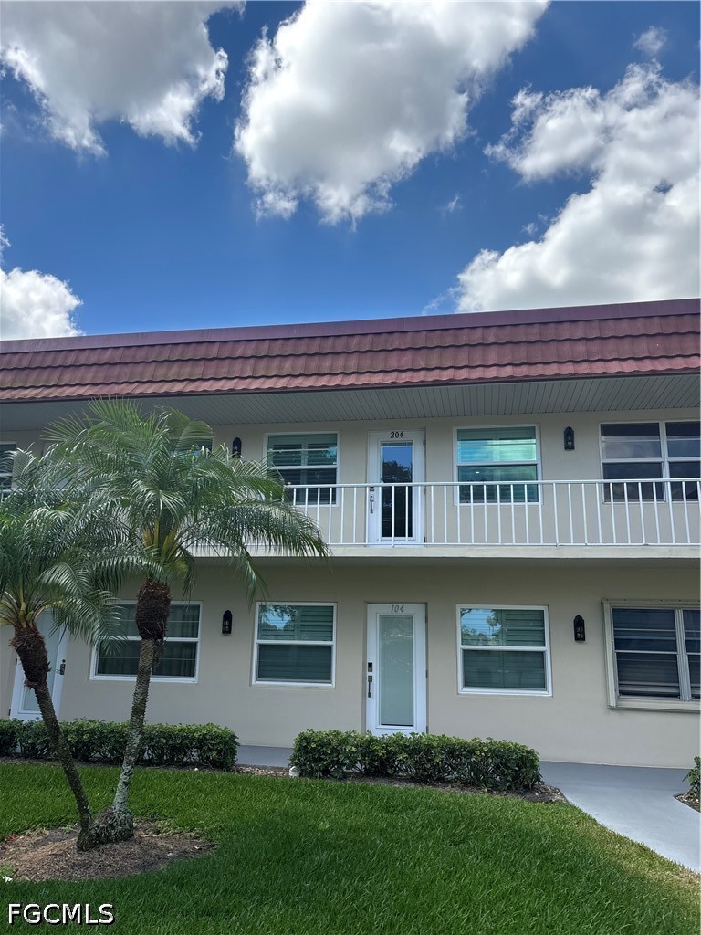 11 Vista Palm Lane, Apt 204