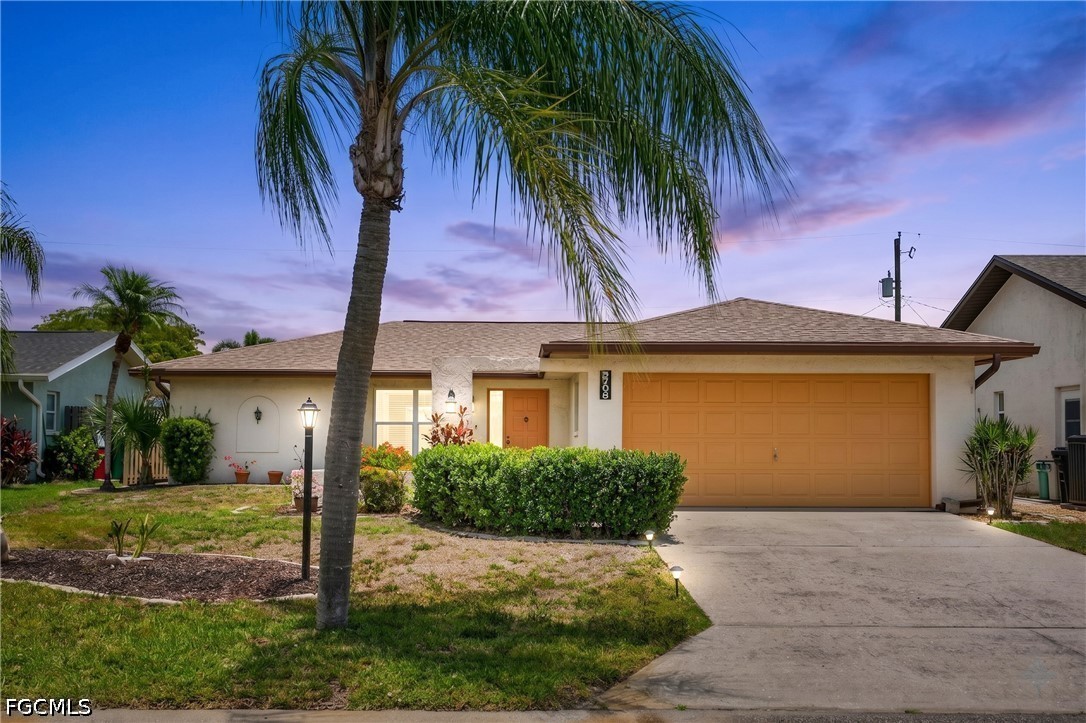9708 Foxglove Circle