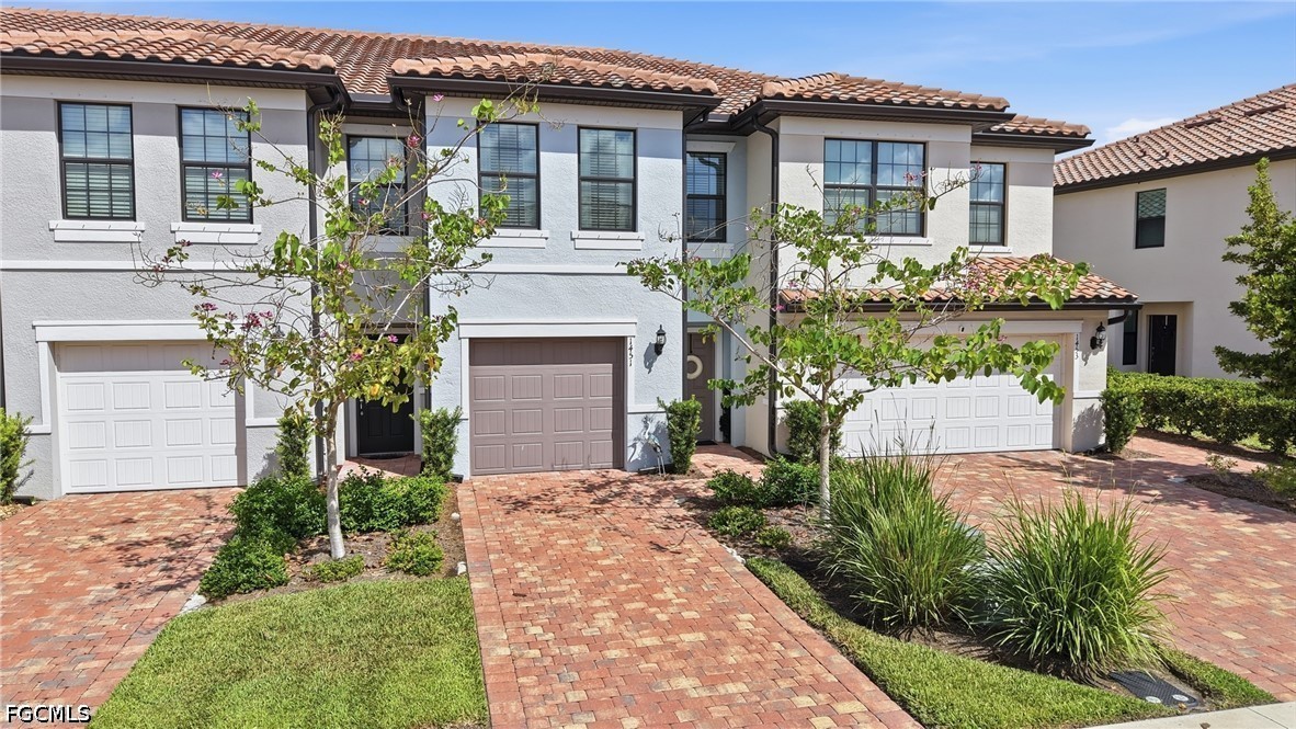 1451  Weeping Willow Court