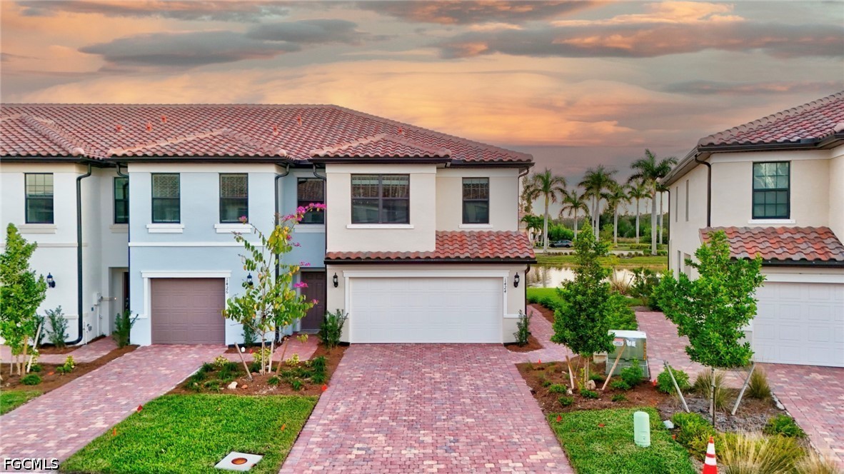 1424  Weeping Willow Court