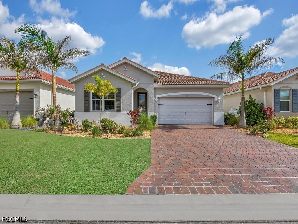 3824 Crosswater Drive