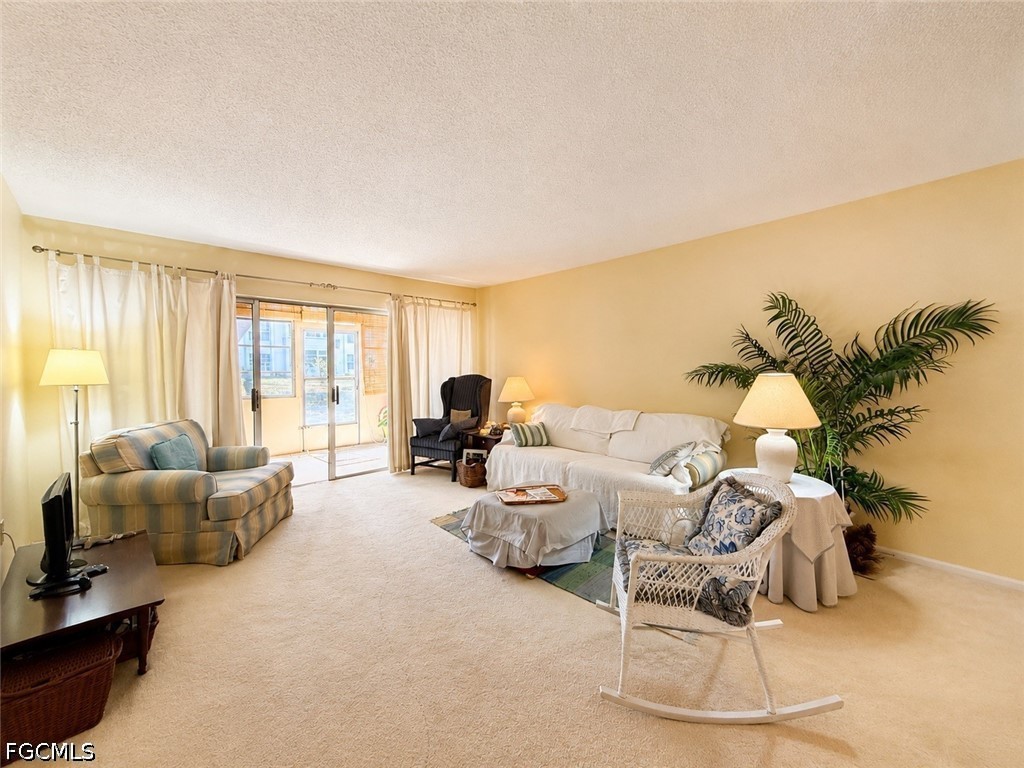 2437 Harbor Boulevard, Apt 102