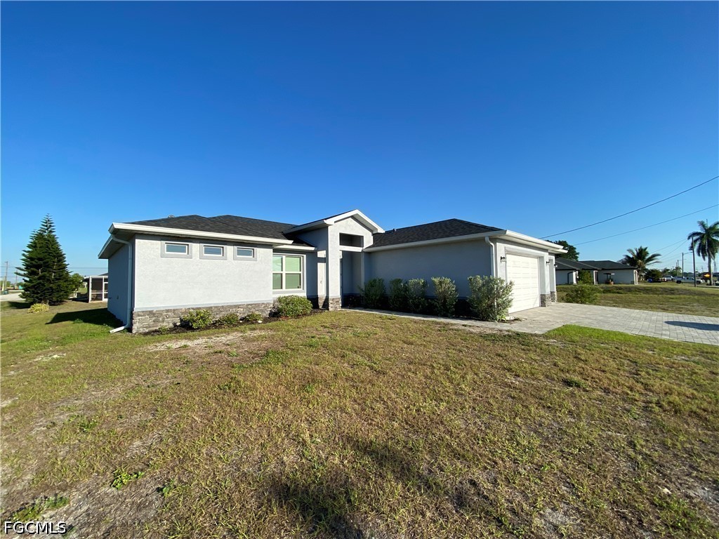 2000 NW 7th Avenue