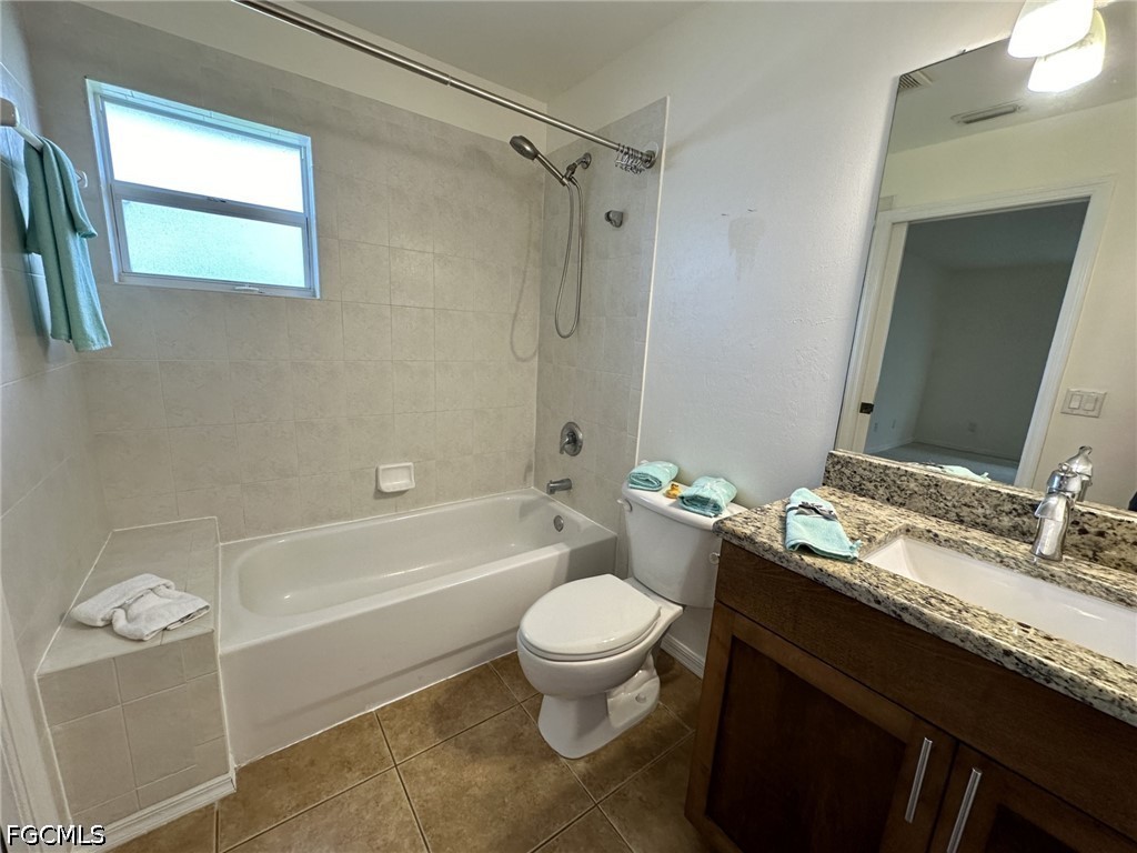 2306/2308 NE 16th Terrace