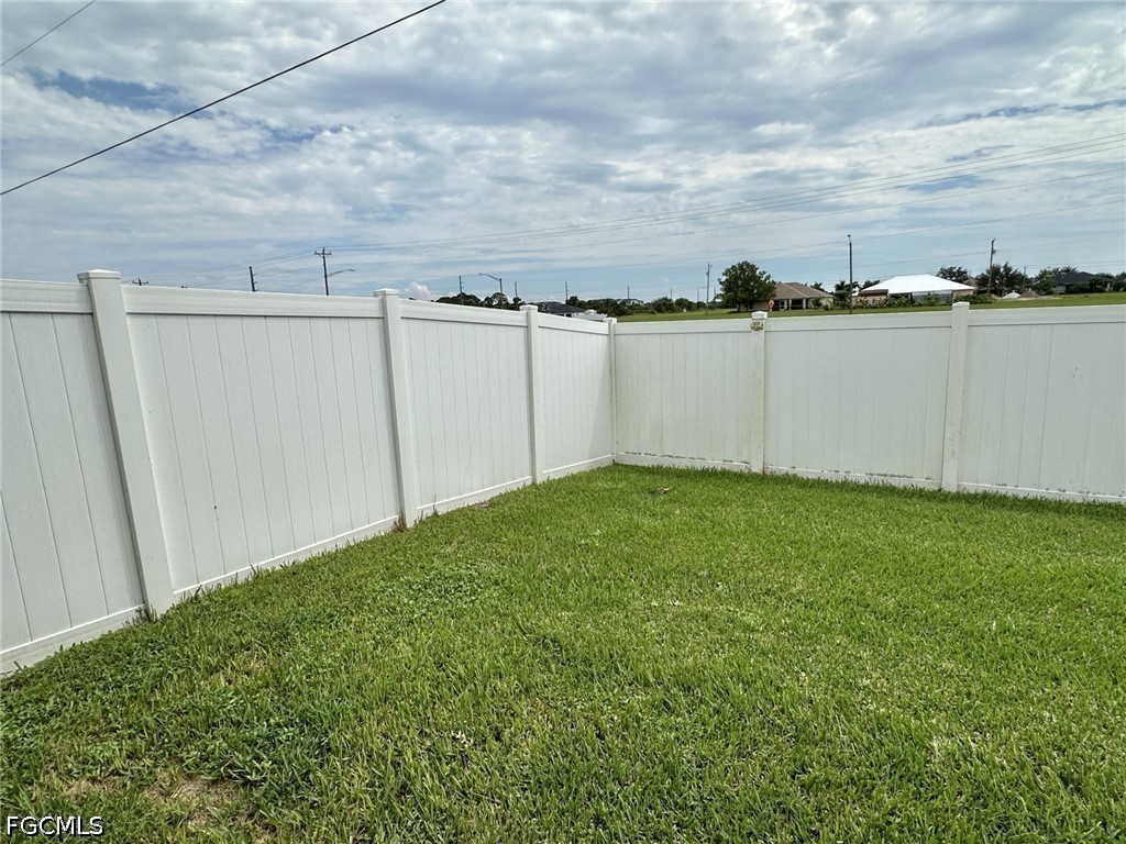 2306/2308 NE 16th Terrace