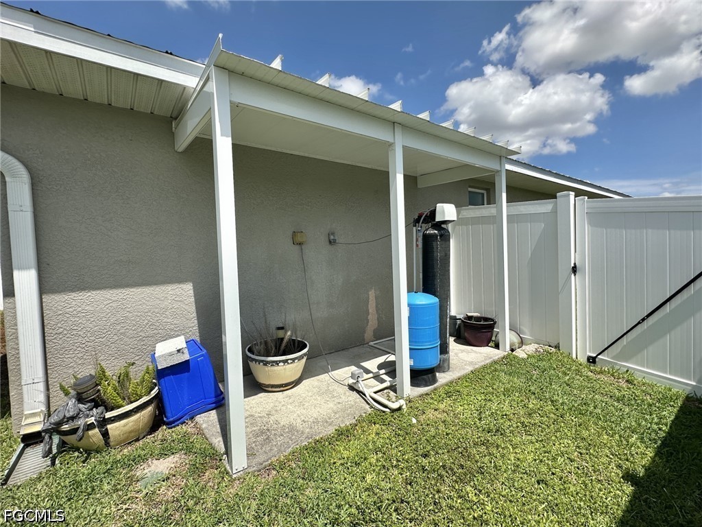 2306/2308 NE 16th Terrace