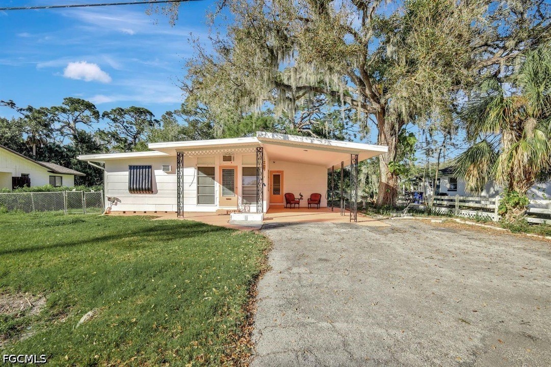 1802 Marilyn Drive
